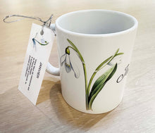 Charger l'image dans la galerie, Mug cadeau mois de naissance avec fleur imprimée mois d'Hiver - Vaisselle