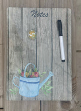 Charger l'image dans la galerie, Ardoise magnétique arrosoir bleu avec feutre effaçable et aimant.