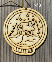 Load the image in the gallery,Décorations de Noël en bois brut à peindre