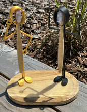 Load the image in the gallery,Support pour brosse à dents doré et noir avec support en bois et coupelle porte savon.