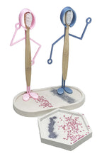 Charger l'image dans la galerie, Support pour brosse à dents rose et gris avec support en pierre reconstituée et coupelle porte savon.