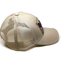 Load the image in the gallery,Ecru cap with crest - accessories - summer - NEW