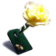 Charger l'image dans la galerie, Vase soliflore abeille - Décoration maison