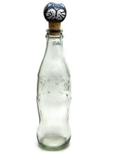 Charger l'image dans la galerie, Deux bouchons de liège avec têtes de chat - Vaisselle