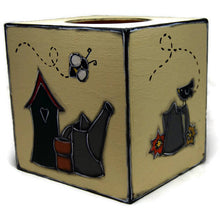 Charger l'image dans la galerie, Boite à mouchoirs carrée avec décor de jardin