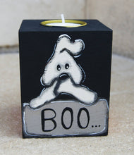 Charger l'image dans la galerie, Photophore en bois peint avec fantôme - Halloween