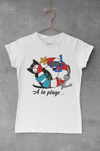 Charger l&#39;image dans la galerie, T-shirt femme chat à la plage - été
