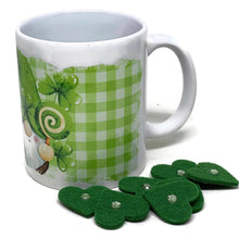 Charger l'image dans la galerie, Mug vert et blanc de la St Patrick avec gnome - Vaisselle