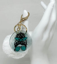 Load the image in the gallery,Women's pompom and sequins key ring