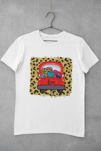 Charger l'image dans la galerie, T-shirt coeurs St Valentin avec camion - T shirt coeurs et camion