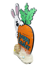 Charger l&#39;image dans la galerie, Lapin avec carotte en bois peint centre de table décoration de Pâques
